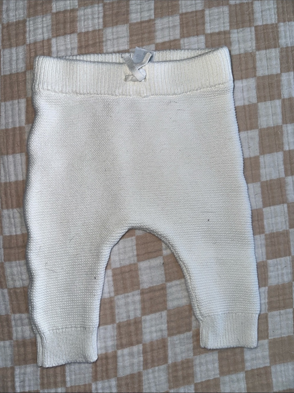 Carter’s Soft White 100% CottonKnit Baby Pants in- Cozy Stretch Waist in Size 6M